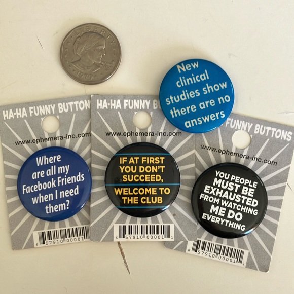 4 funny vintage pins - Picture 1 of 2